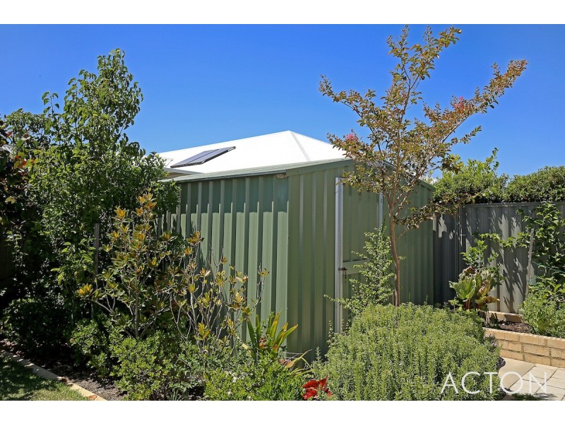 8 Purcell Gardens, South Yunderup WA 6208