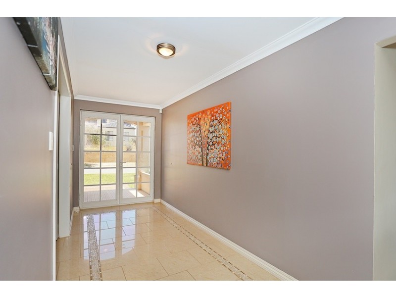 5 The Pass, Dawesville WA 6211