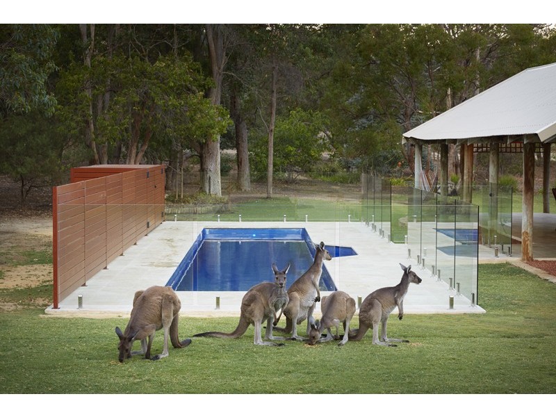 5 White Hill Road, Bouvard WA 6211