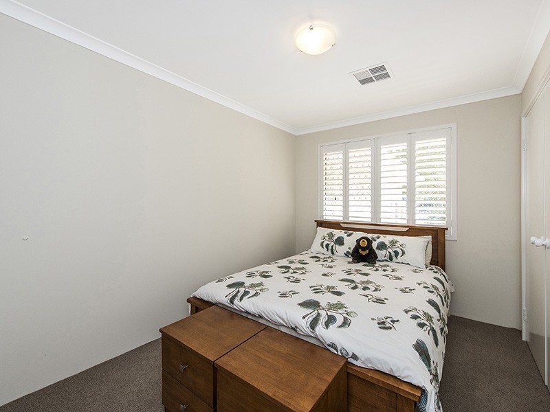 5 White Hill Road, Bouvard WA 6211