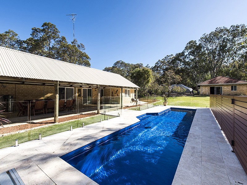 5 White Hill Road, Bouvard WA 6211