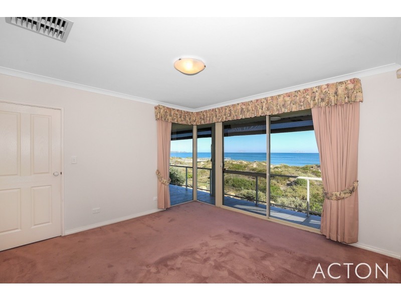 4 Ronsard Drive, San Remo WA 6210