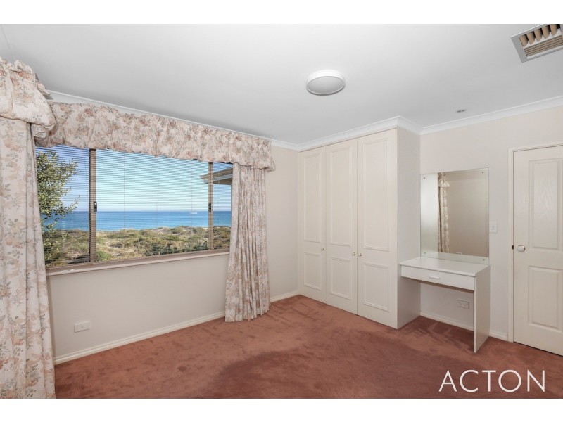 4 Ronsard Drive, San Remo WA 6210