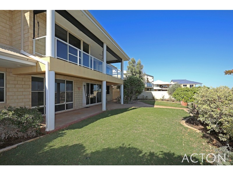 4 Ronsard Drive, San Remo WA 6210