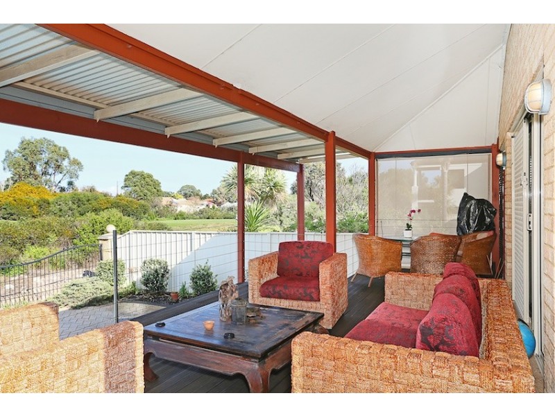 17 Fairborn Retreat, Meadow Springs WA 6210