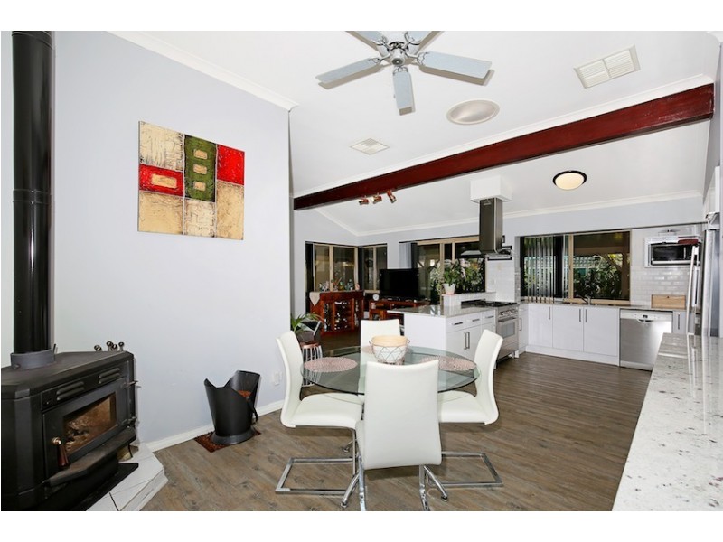 26 Waterville Retreat, Meadow Springs WA 6210