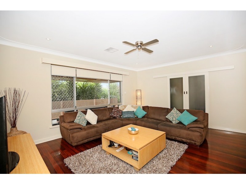7 Comet Street, Dudley Park WA 6210