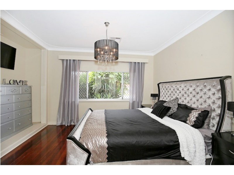 7 Comet Street, Dudley Park WA 6210