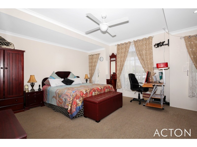 83 Meadow Springs Drive, Meadow Springs WA 6210