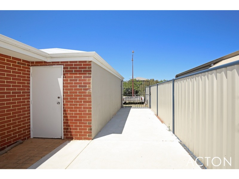 83 Meadow Springs Drive, Meadow Springs WA 6210