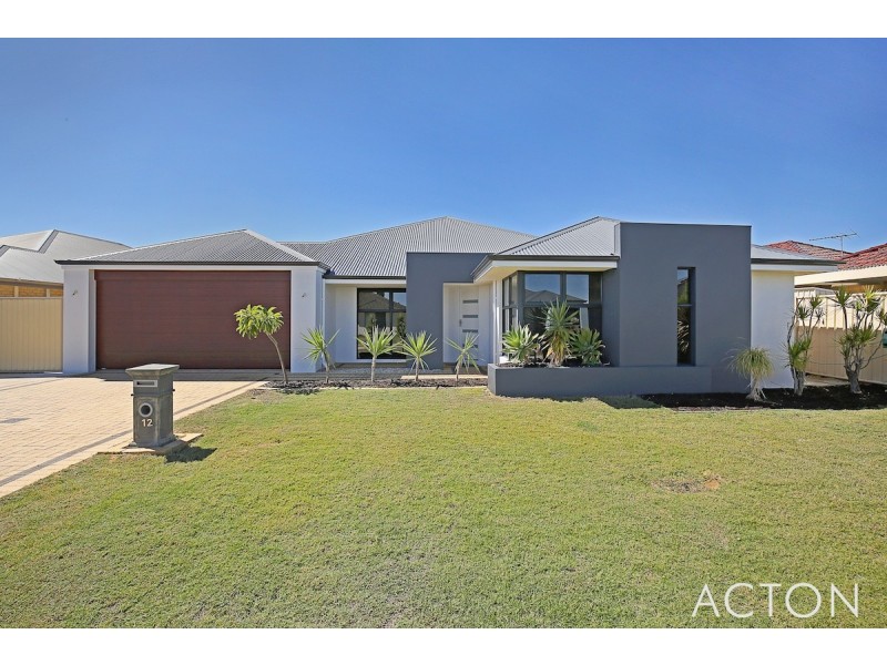 12 Benooka Grange, Lakelands WA 6180