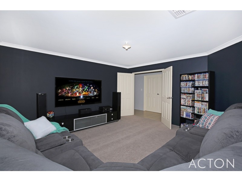 12 Benooka Grange, Lakelands WA 6180