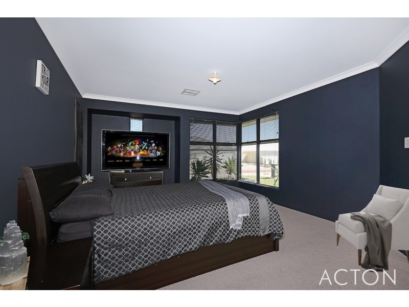 12 Benooka Grange, Lakelands WA 6180