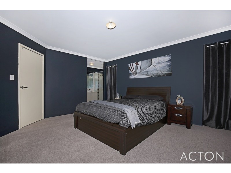 12 Benooka Grange, Lakelands WA 6180