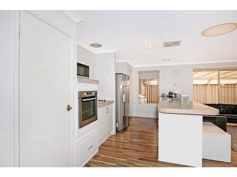 5 Castleward Place, Erskine WA 6210