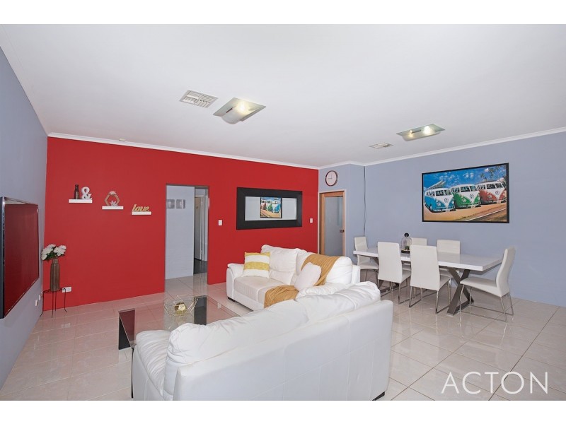 3 Lutea Road, Halls Head WA 6210