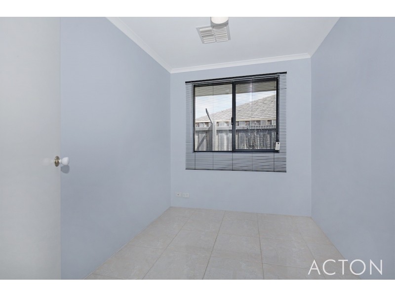 3 Lutea Road, Halls Head WA 6210