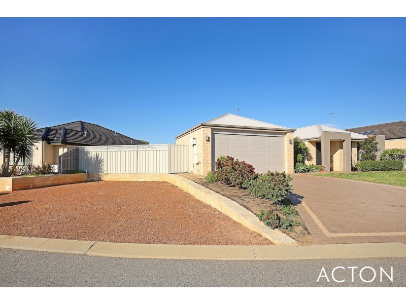 7 Varia Way, Halls Head WA 6210