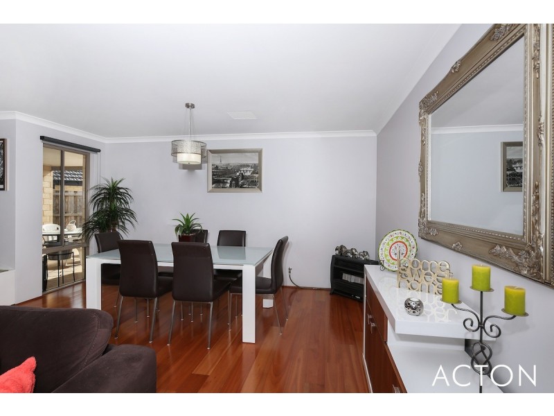 7 Varia Way, Halls Head WA 6210