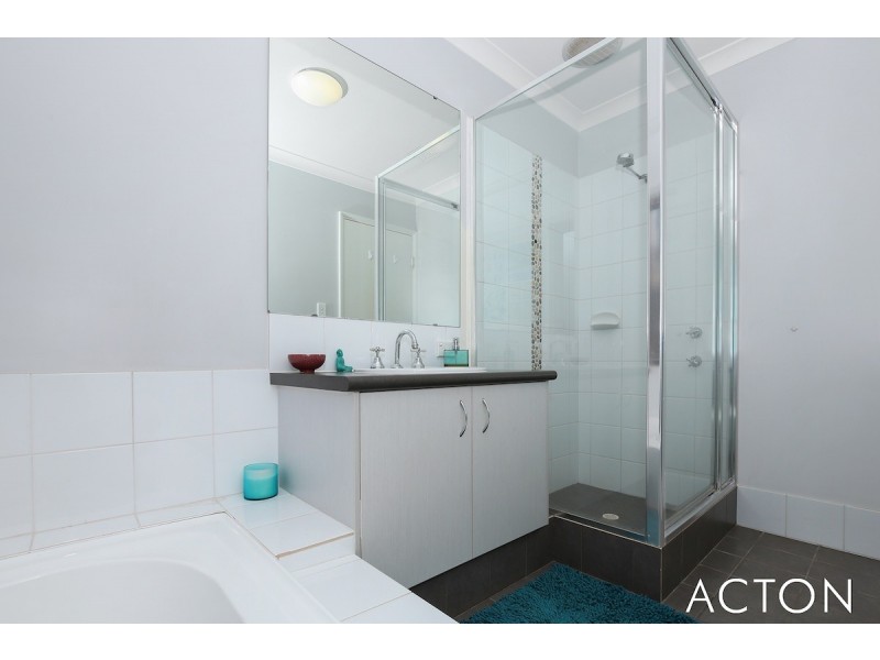 7 Varia Way, Halls Head WA 6210