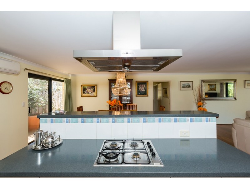 52 Chatsworth Drive, Erskine WA 6210