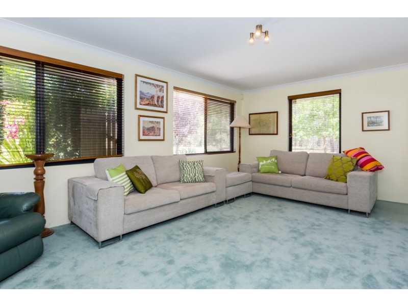 52 Chatsworth Drive, Erskine WA 6210