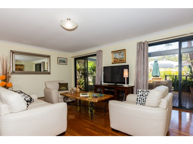 52 Chatsworth Drive, Erskine WA 6210