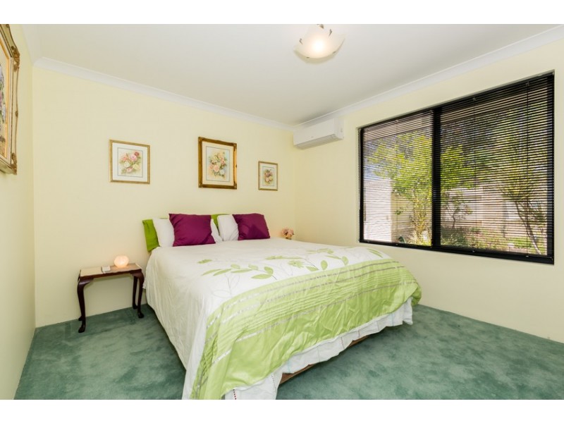 52 Chatsworth Drive, Erskine WA 6210