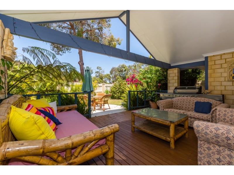 52 Chatsworth Drive, Erskine WA 6210