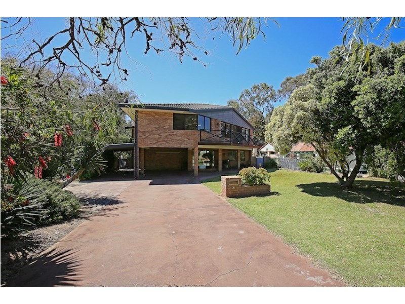 4 Mulberry Close, Bouvard WA 6211