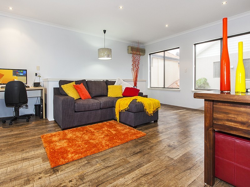 50 Westview Parade, Wannanup WA 6210