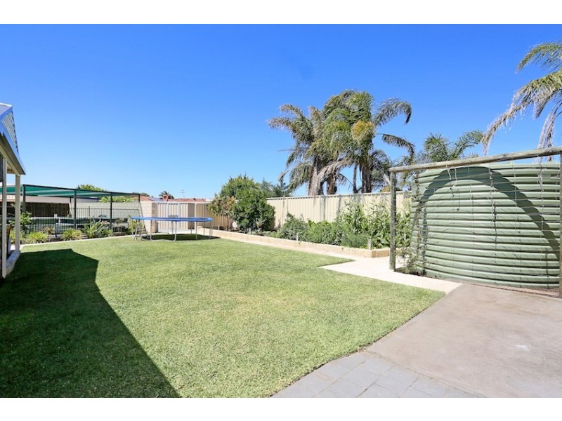 6 Hovea Place, Coodanup WA 6210