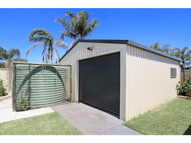 6 Hovea Place, Coodanup WA 6210