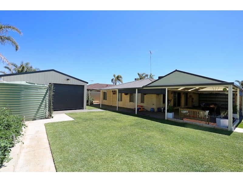 6 Hovea Place, Coodanup WA 6210