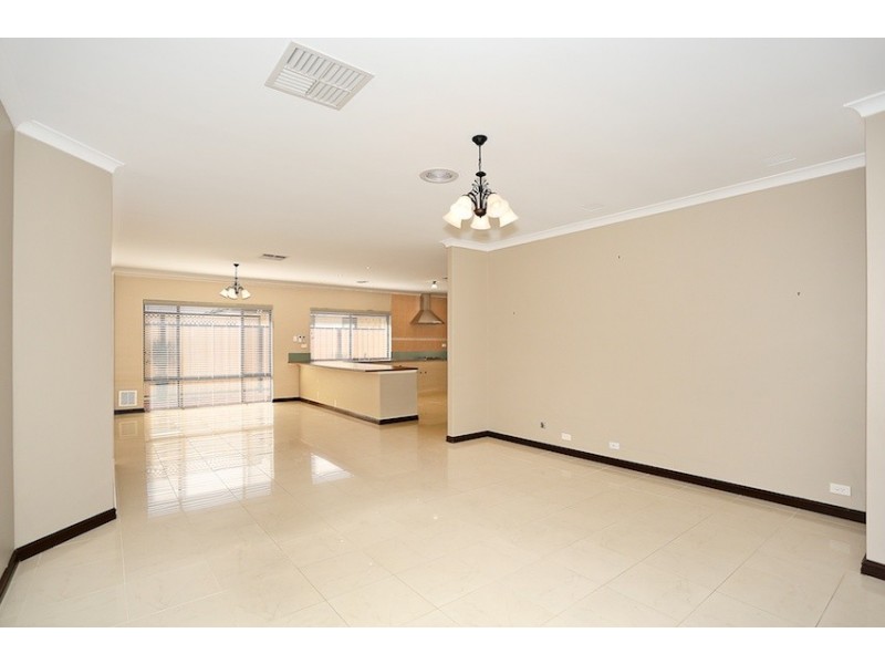 19 Tamar Break, Madora Bay WA 6210