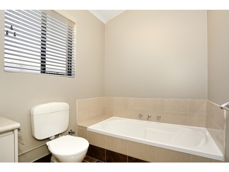 19 Tamar Break, Madora Bay WA 6210