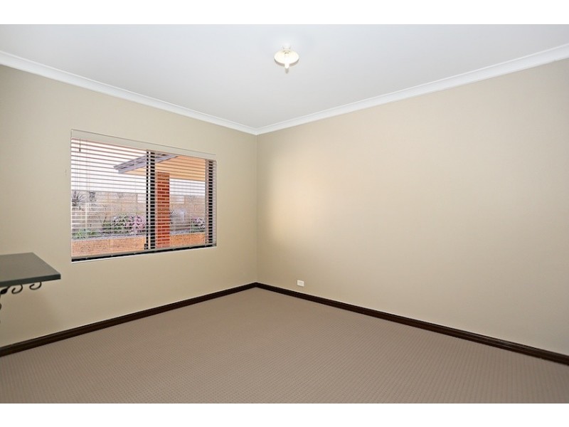 19 Tamar Break, Madora Bay WA 6210