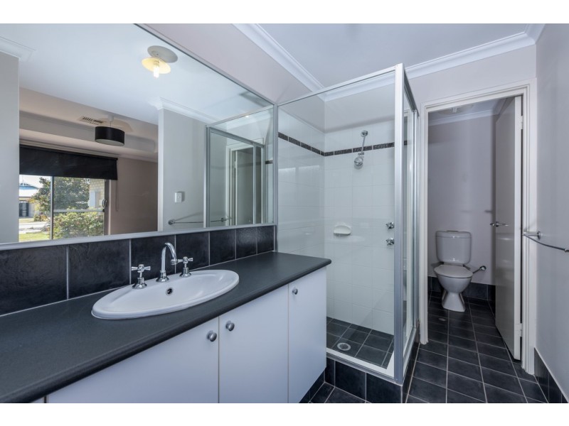 52 Seascapes Boulevard, Halls Head WA 6210