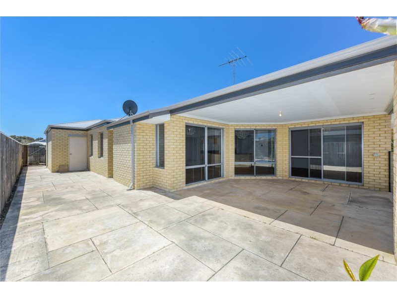 52 Seascapes Boulevard, Halls Head WA 6210