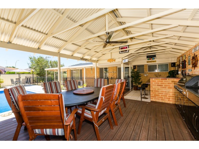 76 Ronsard Drive, San Remo WA 6210