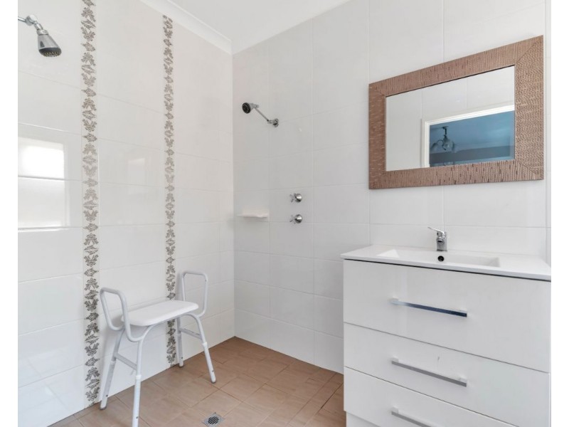 1 Carnarvon Way, Erskine WA 6210