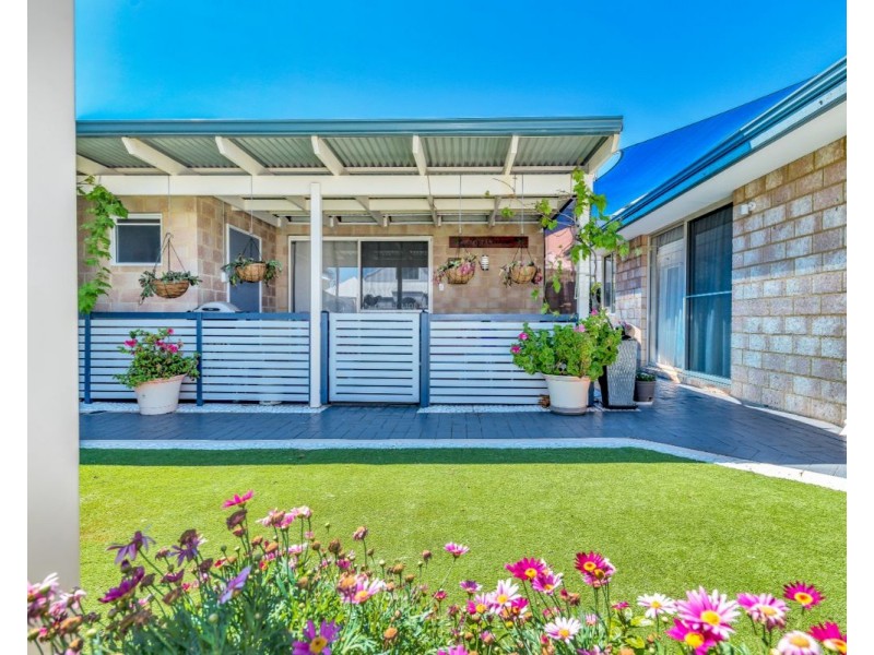 1 Carnarvon Way, Erskine WA 6210