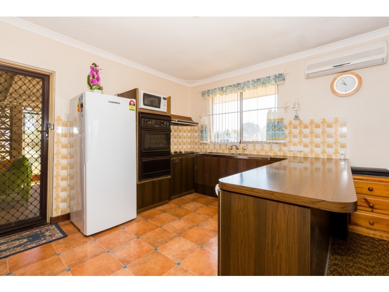 1 Brockman Street, Falcon WA 6210