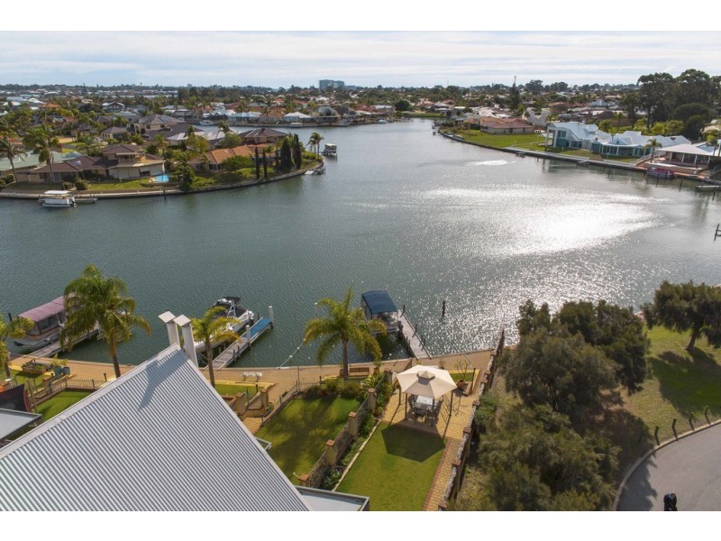 1/10 Waterside Drive, Dudley Park WA 6210