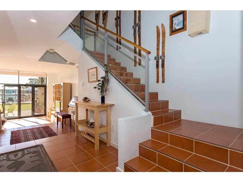 1/10 Waterside Drive, Dudley Park WA 6210