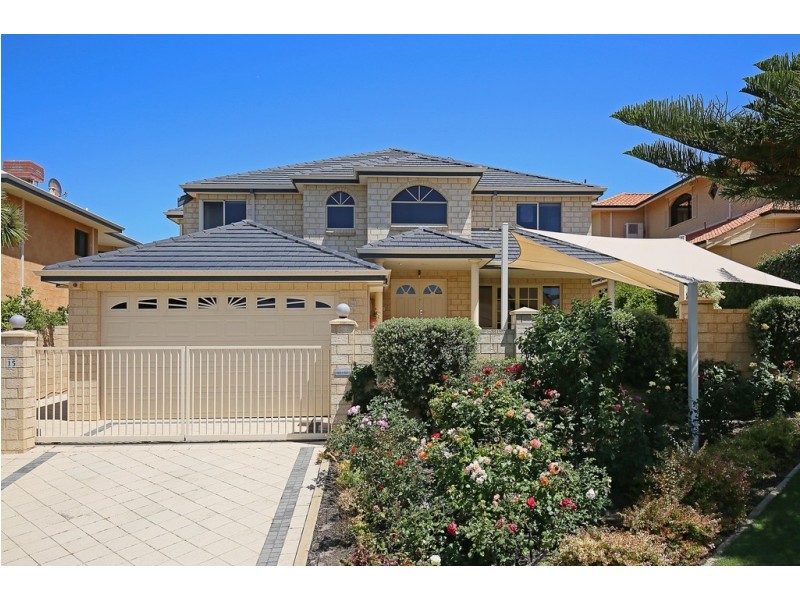 15 Magnetic Square, Halls Head WA 6210