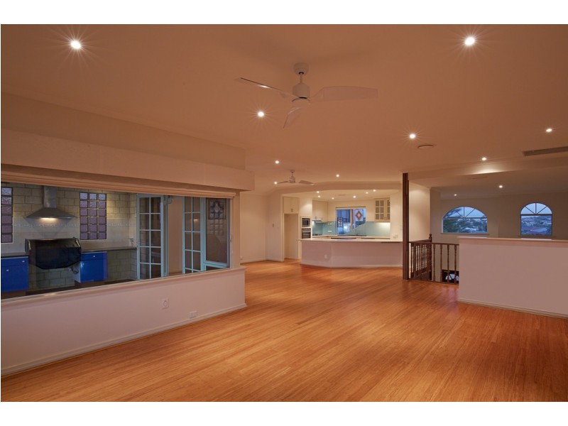 15 Magnetic Square, Halls Head WA 6210