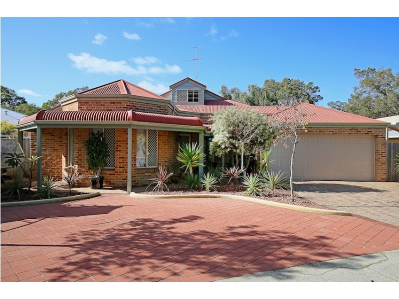 4 Willoughbridge Crescent, Erskine WA 6210