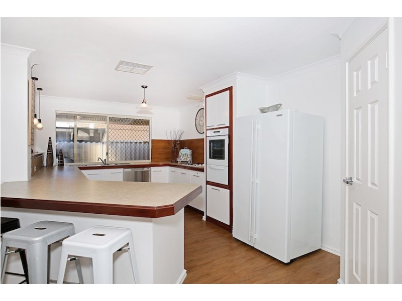 4 Willoughbridge Crescent, Erskine WA 6210