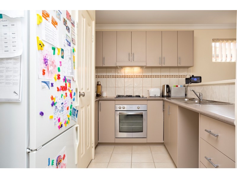 18/27 Meadow Springs Drive, Meadow Springs WA 6210